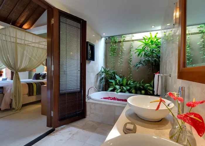 Lakshmi Hotel 5*
